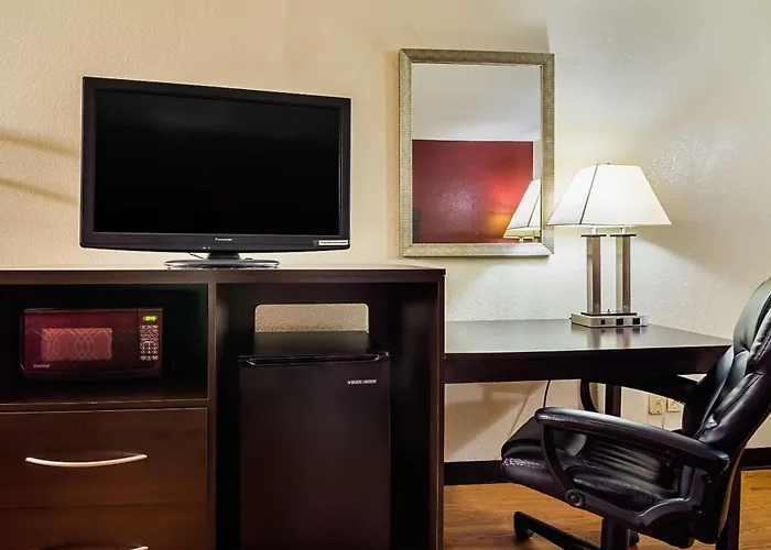 Econo Lodge Research Triangle Park