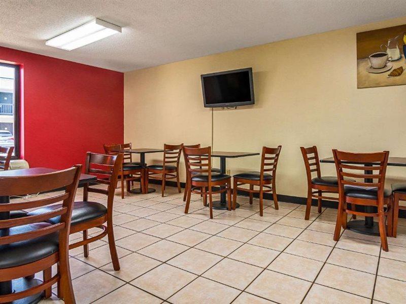 Lodge Econo Research Triangle Park Durham