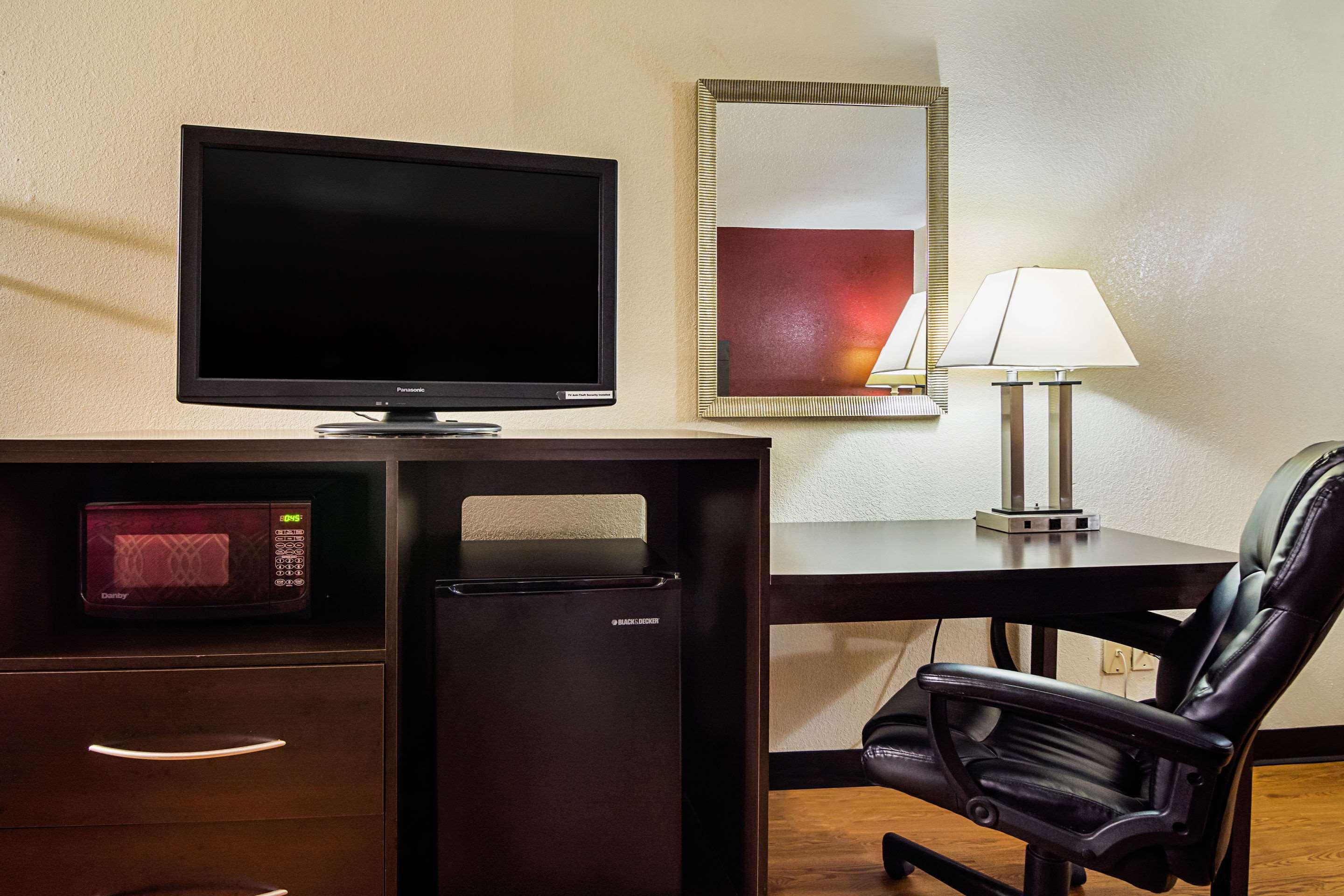 Econo Research Triangle Park Lodge