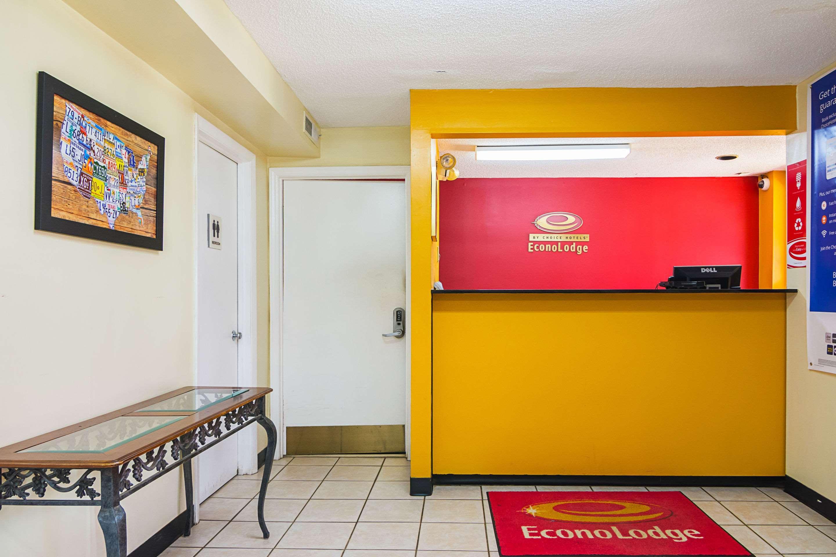 Econo Research Triangle Park Lodge Durham
