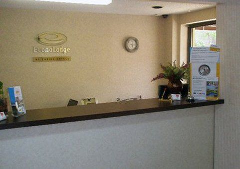 Lodge Econo Research Triangle Park *