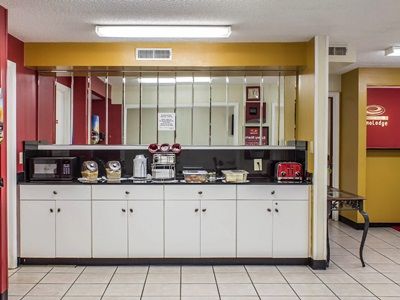 Econo Research Triangle Park Lodge